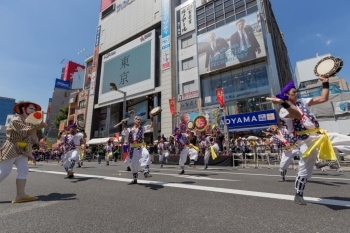 スタジオアルタ前演舞会場