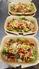 「今日はジャンボえびフライ弁当の日です！本日限定「牛バラ焼肉重」登場！」
