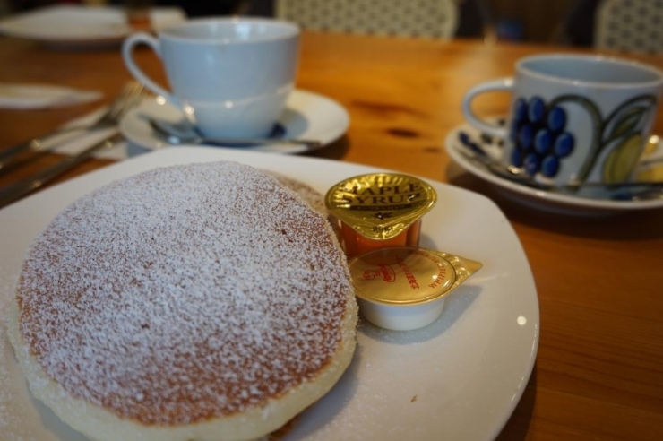 ハワイ産のパンケーキミックスを使ったシンプルパンケーキ。ふわっと軽くて癖になります♪