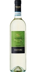 カーサ・ヴィニコラ・サルトーリ<br>ソアーヴェ　オーガニック<br>イタリア政府認定の有機ワイン。化学肥料を一切使用せずに育てたブドウから造られたソアーヴェ。凝縮度が高く、とてもフルーティな味わいが魅力です。