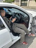 コンピュータでデーターを読んでいるところです「車の修理工場　西船橋　アンティークDEN」