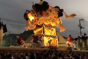 澤津太鼓台、優勝！（多喜浜駅前）