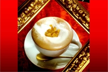 【マロンラテ ~レアシュガー仕立て~】(550円)