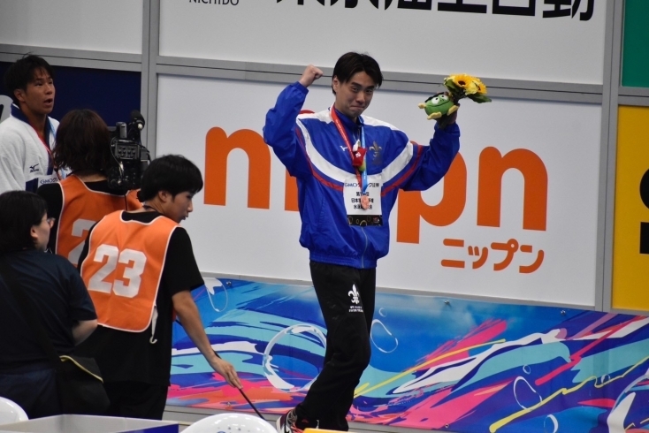 男子200Ｍバタフライで見事3位の山下選手。「立教大学体育会水泳部　　　　　　　　　　　　　「飛躍」第100回日本学生選手権水泳競技大会　（インカレ）が無事に終了致しました。」