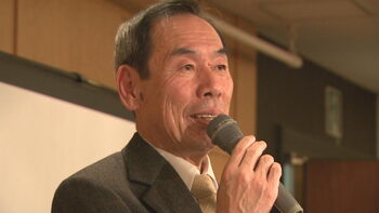 最後の挨拶では目に涙が…。