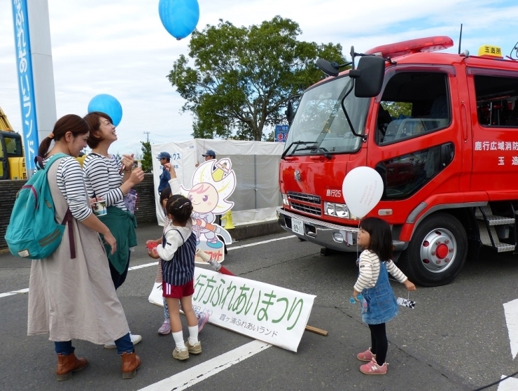 お友達のお父さんも地元の消防団で頑張ってるのかな？