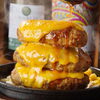 チーズトリプルハンバーグ「豚肉生姜焼き温玉鉄板焼き飯」