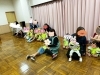 座ってみんなで応援📣「運動会に向けて練習中🏃💨」