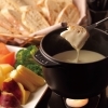 ラクレット＆フォンデュのダブルチーズとワインで楽しむ「ウィンターディナーブッフェ」第2弾