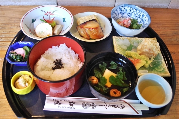 お手軽価格で本格的会席ランチ 松粂 万寿寺新町 京都市下京区 東山区のおすすめランチ まいぷれ 京都市下京区 東山区