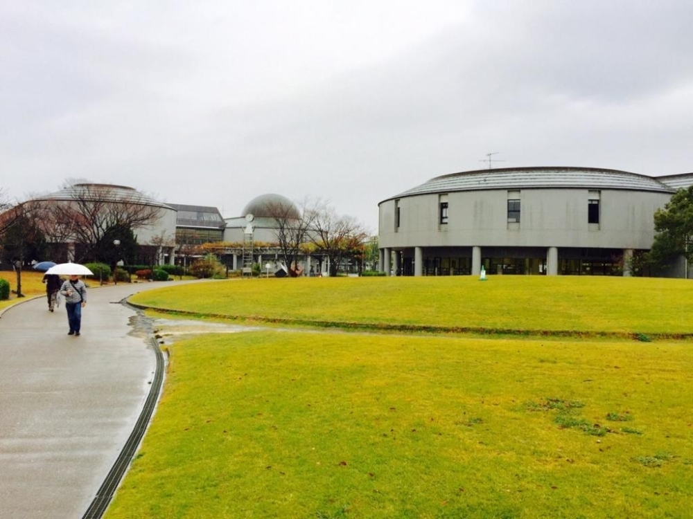 加古川総合文化センターと加古川市立中央図書館に取材に行ってまいりました。