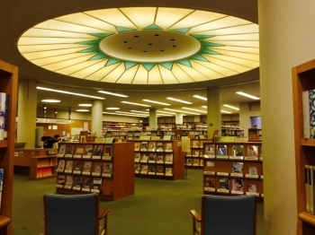 加古川市立中央図書館