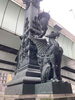 映画「麒麟の翼」に登場した麒麟像「冬の東京」
