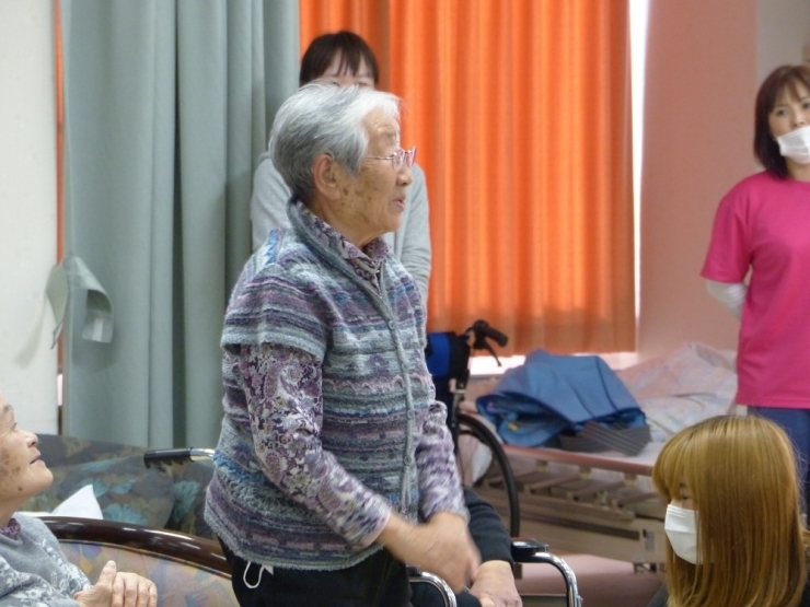 90歳の利用者さんからお礼の言葉です。「心にしみる音楽をありがとうございました。」