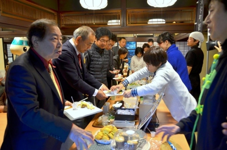 試食の始まりです