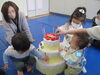 ろうそくどこに立てようかな(^^♪「今日は「11月のお誕生日会」がありました。」
