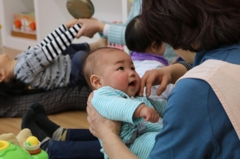 歌って遊んで お友達と一緒に楽しくお誕生日をお祝いしましょう 子育て支援企画 まいぷれ 江戸川区