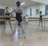 バーにつかまり基礎練習「JBクラス(小4～小5)」