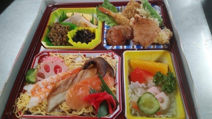 ちらし寿司弁当２０００円（消費税別途）「ひな祭り料理の予約受付中」