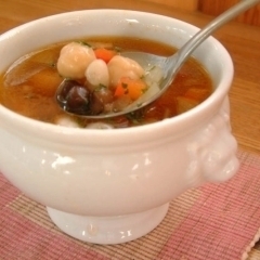 豆たっぷりスープ