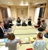 香席のお作法のお稽古中です「【体験／初心者／お香】香道 御家流（おいえりゅう）講座　夜間クラス増設！【銀座／伝統文化／夜間】」