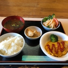 オムレツ定食