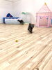 走るぷっかくんの後ろでボールプールを倒し始め…「ましゅまろ幼稚園　^o^」