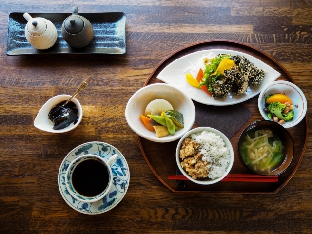 手稲区富丘 玄米ごはん カフェじょじょ さんの自然素材を使った健康ごはん 札幌市西区 手稲区のおすすめランチ特集 まいぷれ 札幌市手稲区