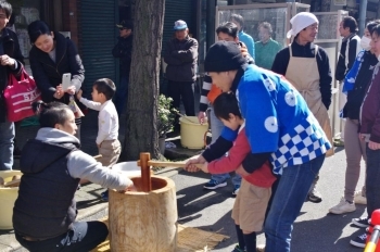 子供用の杵も用意されています