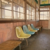 山本駅の待合室