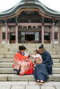 「神社で残すお宮参り──家族の笑顔が輝く大切な瞬間を撮影します」