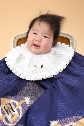 4ヶ月の赤ちゃんの着物の記念写真です「赤ちゃんの記念写真⭐︎」