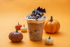 ハロウィン・コーヒーゼリーラテ「今年のハロウィンは、ちょっぴり大人な“かわいい”を楽しんで🎃」