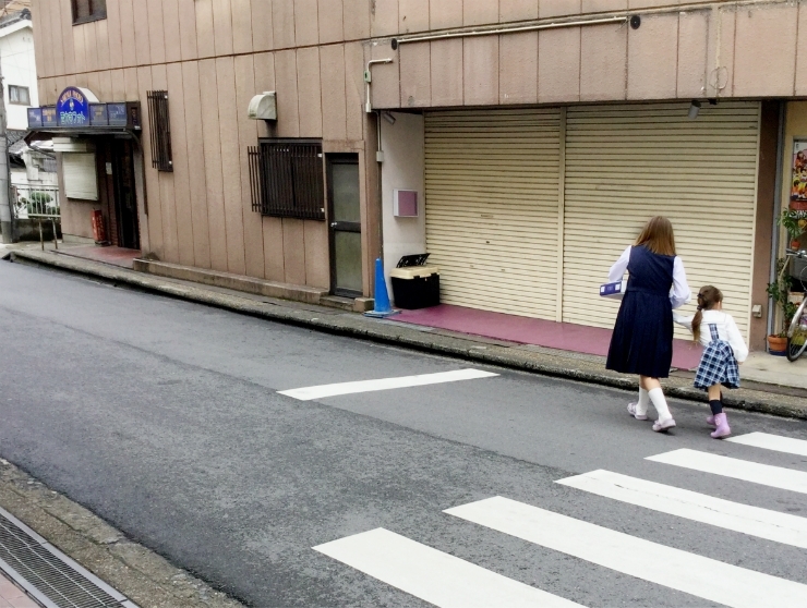 お店駐車場から歩いて西大寺フォトさんへ！<br>ちょっとドキドキ。いい写真撮れるかな？