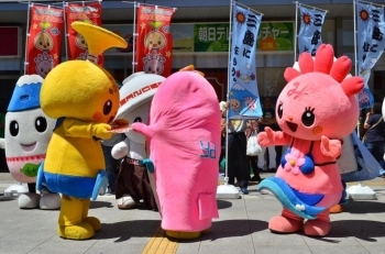 こふくちゃんは「カニ」をプレゼント