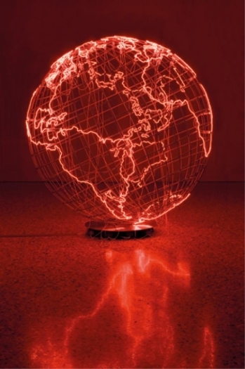 《ホットスポットIII》2009年<br>Photo Agostino Osio<br>Courtesy Fondazione Querini Stampalia Onlus,Venice<br>(C)Mona Hatoum