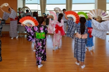 日本舞踊 (夏の文化体験プログラム)