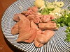 「😋京成立石駅徒歩1分！なんと70席！駅近くで大人数可能★自家製料理と銘酒をリーズナブルに楽しめる『温故知新』さん🍻20年の歴史ある鶏の唐揚げや名物・鶏白レバーなど絶品居酒屋料理がずらり✨昼飲みから宴会まで楽しめる立石の人気店🍶【編集部M】」