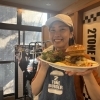 【2025/12/18】ゆりママんが2TONE BURGERで人生初バイト！！　限定「ゆりママんバーガー」誕生の裏側にも密着！！