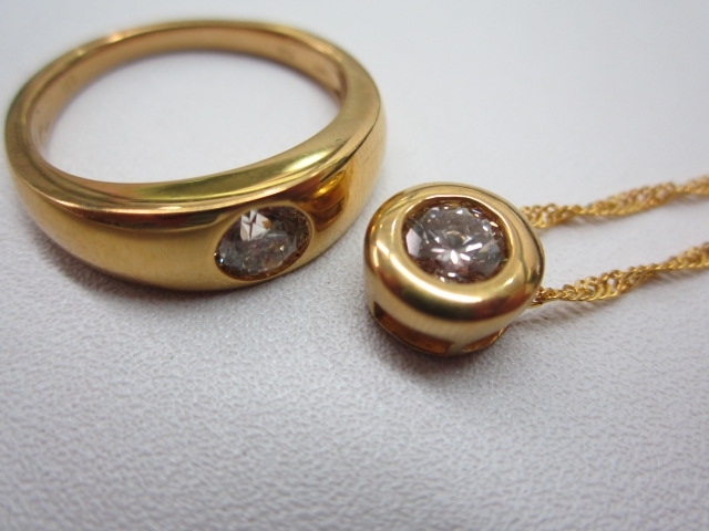 「純金(K24)、ダイヤ付き指輪、ネックレスのお買取り！」