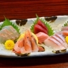 『二代目酒菜屋真輝 魚斬（ぎょざん）』でこだわりのお刺身と餃子を味わって♪【三島市 西本町 新店】