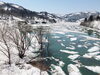 「魚沼の春の絶景とご当地グルメ！雪流れを見た後は、道の駅いりひろせでほっと一息。」