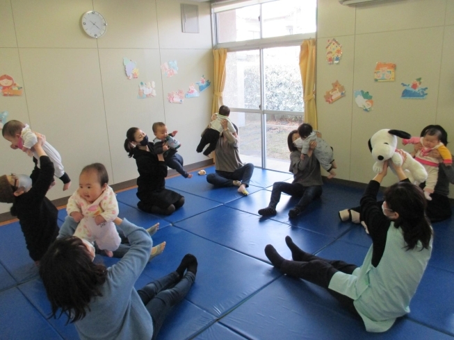 ふれあい遊び♫「今日は「こりすぐみ」がありました！」