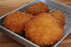 ビッグな野菜たっぷりメンチカツ！「焼鳥・唐揚げ・メンチカツ！　テイクアウトにいかがですか？」
