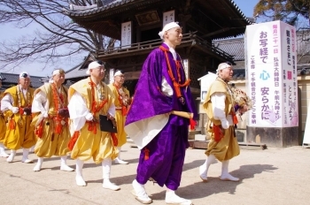 昨年11月に就任された新住職。