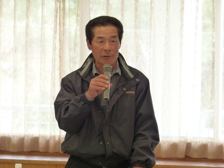 JAなめがた甘藷部会連絡会　会長　箕輪氏　「甘藷（さつまいも）生産農家でありますがこんなにたくさんの、さつまいも料理を食べたことがありません。皆さんのさつまいもを活かしたレシピには驚きを隠せません。今回のさつまいもレシピを通して「さつまいも」の料理の幅の広さを感じ皆様にたくさん食べて頂けることを期待します。