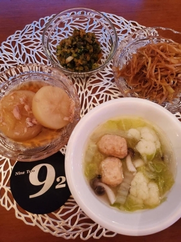野菜の軟骨入り肉団子のスープ「食べれば元気いっぱい♪【浜松千歳のアットホームなスナック】」