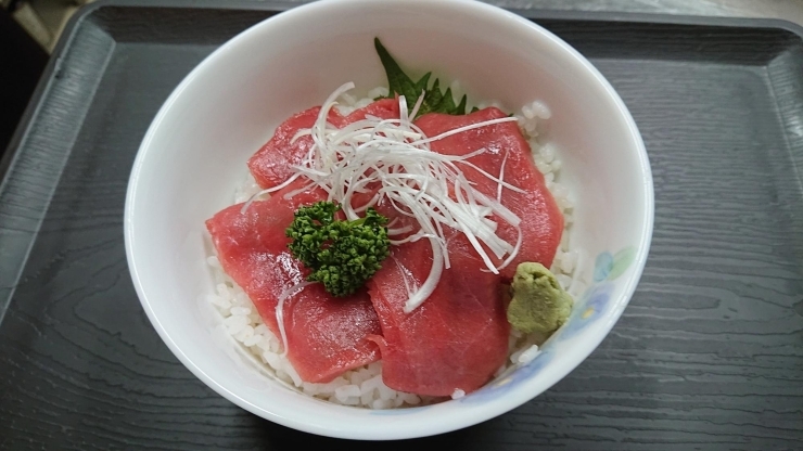 「気替わり定食始めます。」