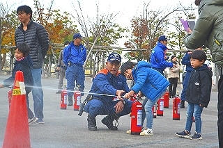 ※消火器で放水体験