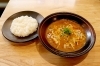 Soup Curry 笑くぼ】トマトとココナッツ、ベースが選べるスープ